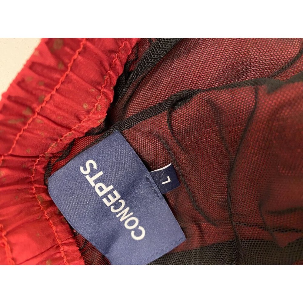 Concept Short ( Red Large) - Picture 4 of 4